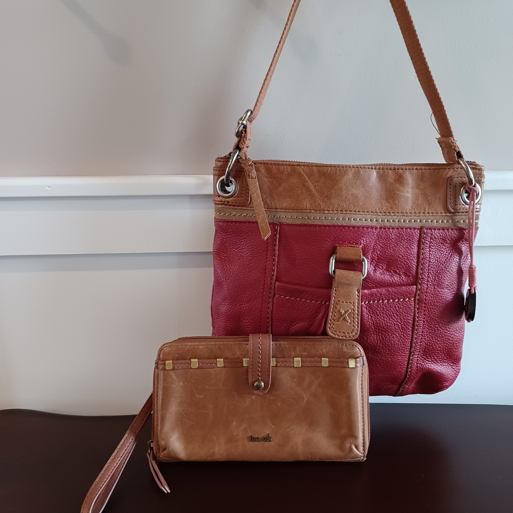 The Sak Two-Tone Leather Shoulder Bag With Wallet